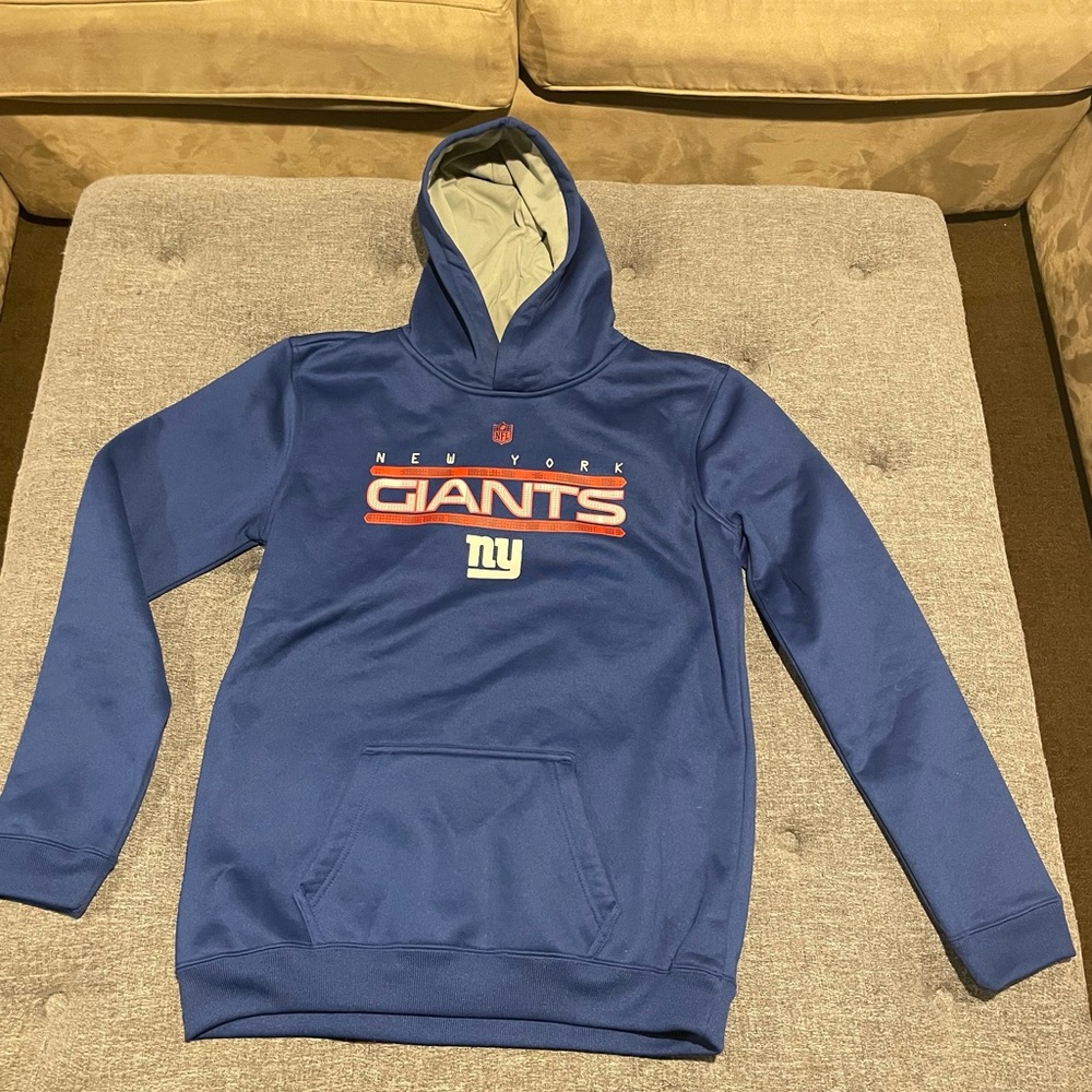 NY giants sweatshirt